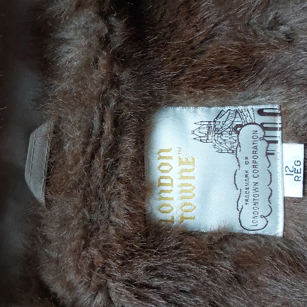 London Towne trench coat tan w brown faux fur belted vintage 12Reg womens - Picture 4 of 11
